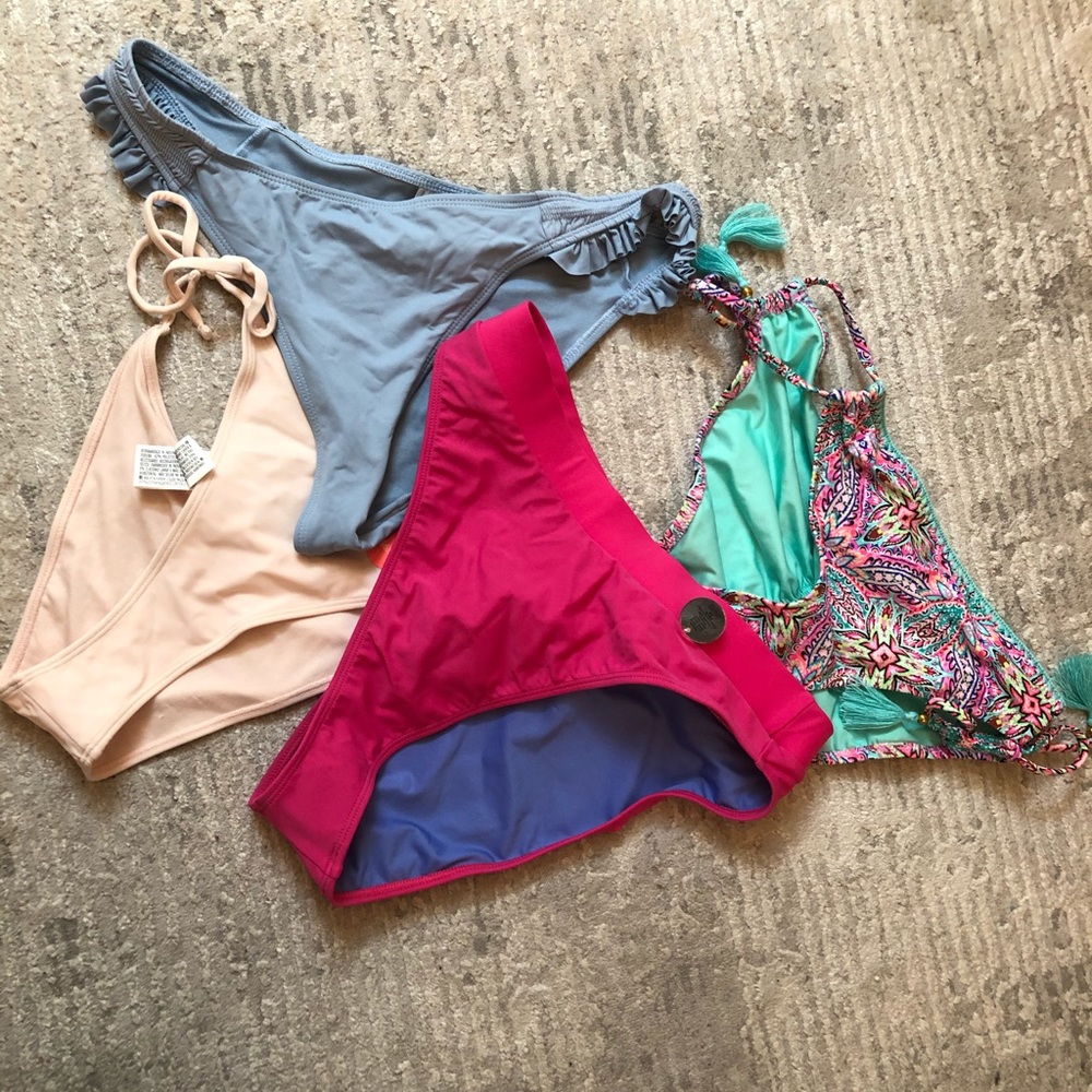 Bundle of bikini bottoms